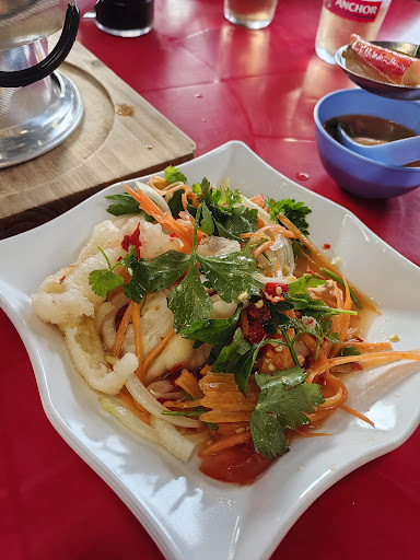 儕儕中泰餐 Ah Cai Chinese and Thai food