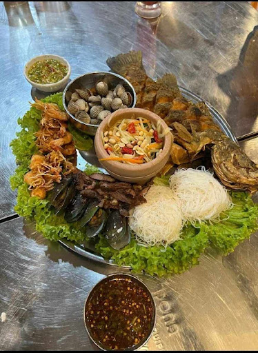 Mama Eda Seafood Tomyam Restaurant